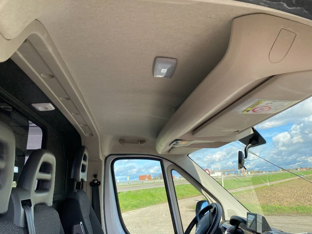 Ambulance Fiat LES DAUPHINS/DUCATO TORINO 2.3M-Jet 160 endommagée: picture 34 Ambulance Fiat LES DAUPHINS/DUCATO TORINO 2.3M-Jet 160 endommagée: picture 34