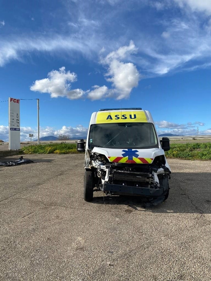 Fiat LES DAUPHINS/DUCATO TORINO 2.3M-Jet 160 endommagée - Closed box van: picture 2 Fiat LES DAUPHINS/DUCATO TORINO 2.3M-Jet 160 endommagée - Closed box van: picture 2