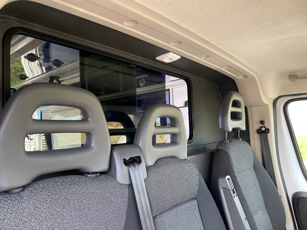 Ambulance Fiat LES DAUPHINS/DUCATO TORINO 2.3M-Jet 160 endommagée: picture 35 Ambulance Fiat LES DAUPHINS/DUCATO TORINO 2.3M-Jet 160 endommagée: picture 35