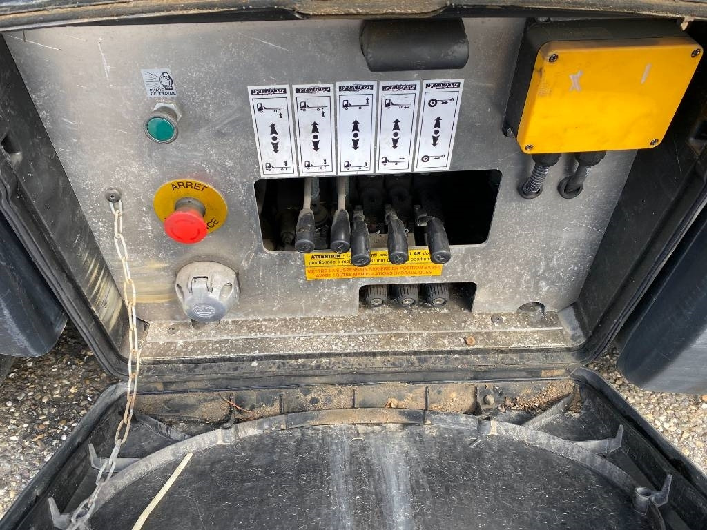 Autotransporter truck Iveco STRALIS 360 e6 A Réparer: picture 42 Autotransporter truck Iveco STRALIS 360 e6 A Réparer: picture 42