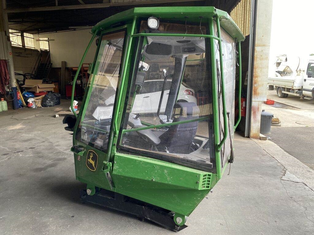 John Deere SERIE 10 - Cab for Truck: picture 5 John Deere SERIE 10 - Cab for Truck: picture 5