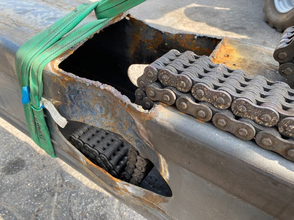Telescopic wheel loader Magni RTH 5.23 SMART-D/C 1er Main endommagé: picture 16