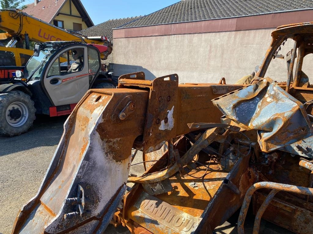 Telescopic handler Manitou MLT 737 endommagé: picture 13