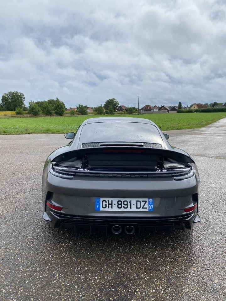 Porsche 911/ 992 - 4.0i GT3 Pack Touring 1er Main - Car: picture 5 Porsche 911/ 992 - 4.0i GT3 Pack Touring 1er Main - Car: picture 5