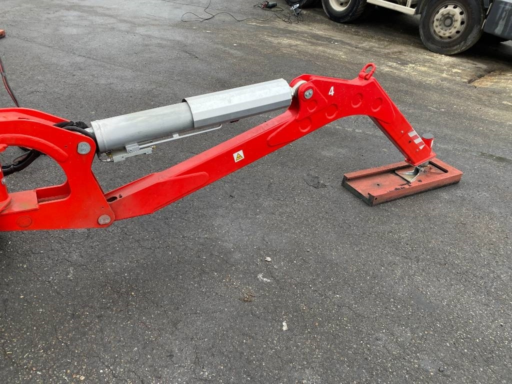 Telescopic boom Teupen LEO35T/PLUS a réparer: picture 42