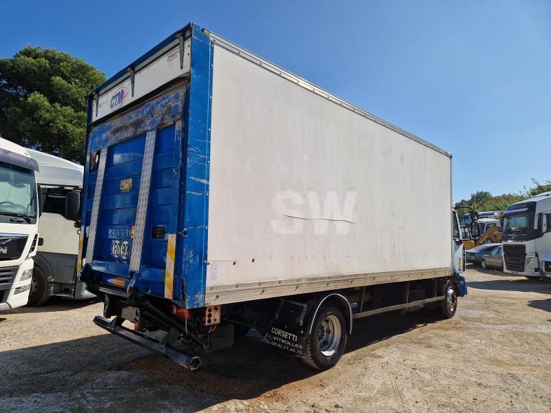 Renault DCI 220 - Box truck: picture 3 Renault DCI 220 - Box truck: picture 3