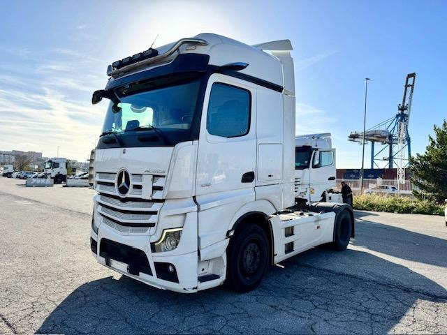 Mercedes ACTROS 1851 - Tractor truck: picture 1 Mercedes ACTROS 1851 - Tractor truck: picture 1