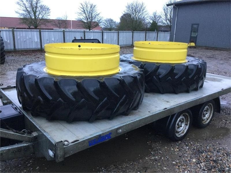 Continental 420/85 R38  - Tire for Agricultural machinery: picture 1 Continental 420/85 R38  - Tire for Agricultural machinery: picture 1