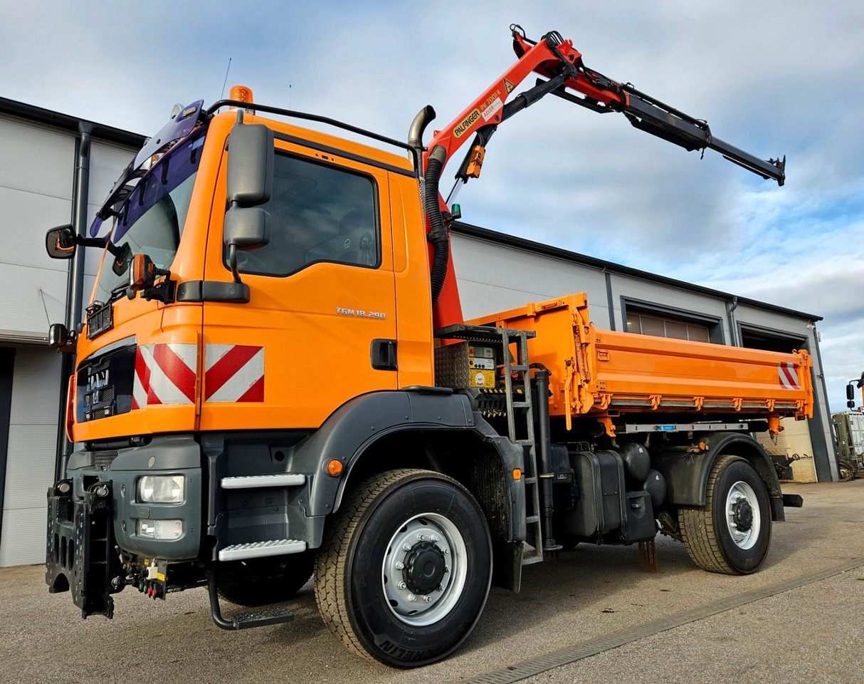 MAN TGM 18.290 4x4 Palfinger PK7001 Kran Funk Euro5 - Tipper, Crane truck: picture 2 MAN TGM 18.290 4x4 Palfinger PK7001 Kran Funk Euro5 - Tipper, Crane truck: picture 2