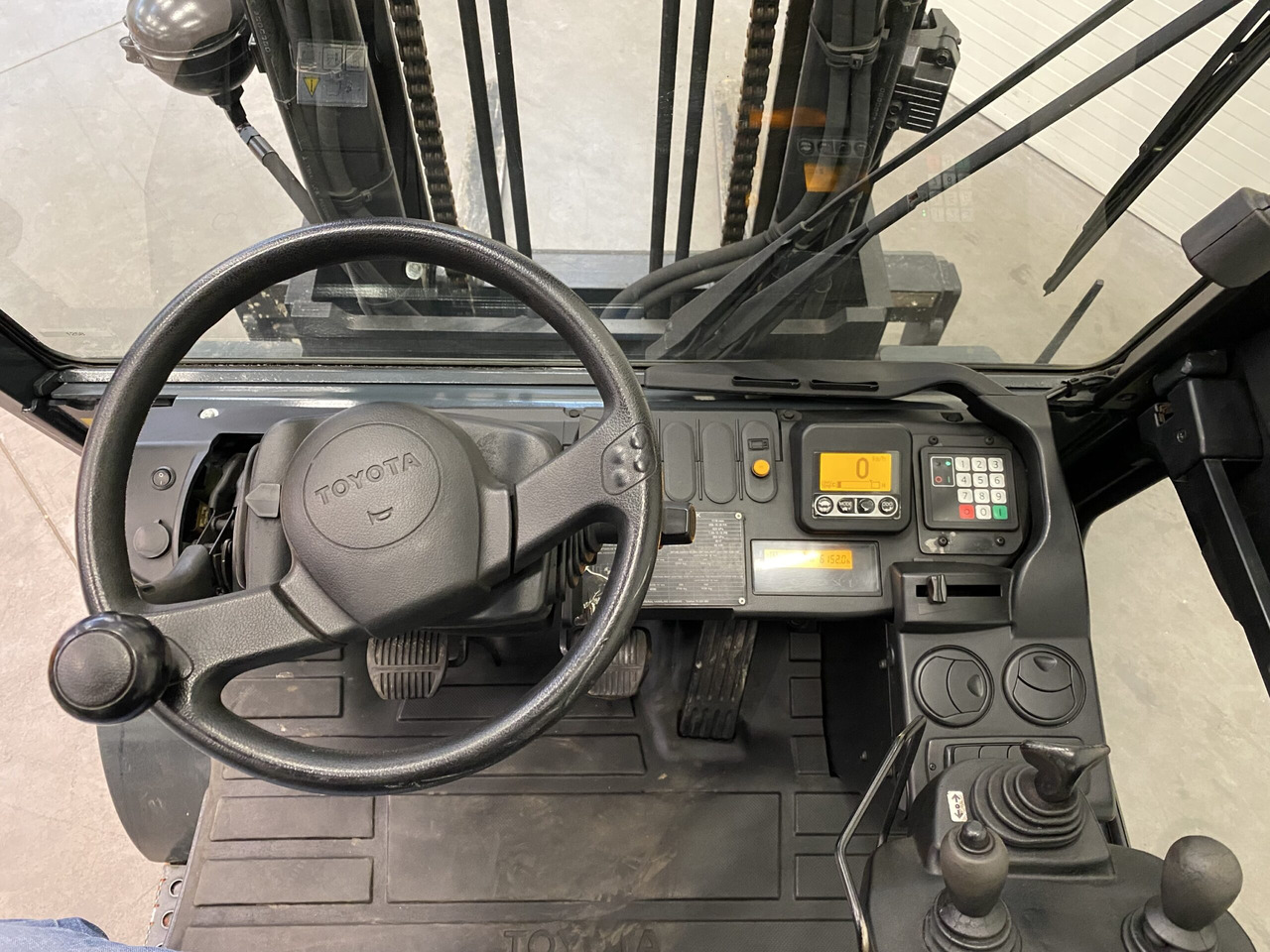 LPG forklift TOYOTA 8FG35N: picture 6
