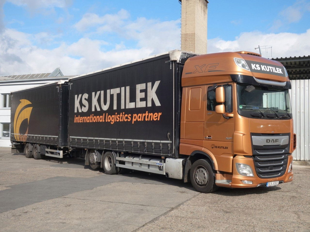 DAF XF 480 SSC, 120 cbm, Durchfahren - Curtain side truck: picture 3 DAF XF 480 SSC, 120 cbm, Durchfahren - Curtain side truck: picture 3
