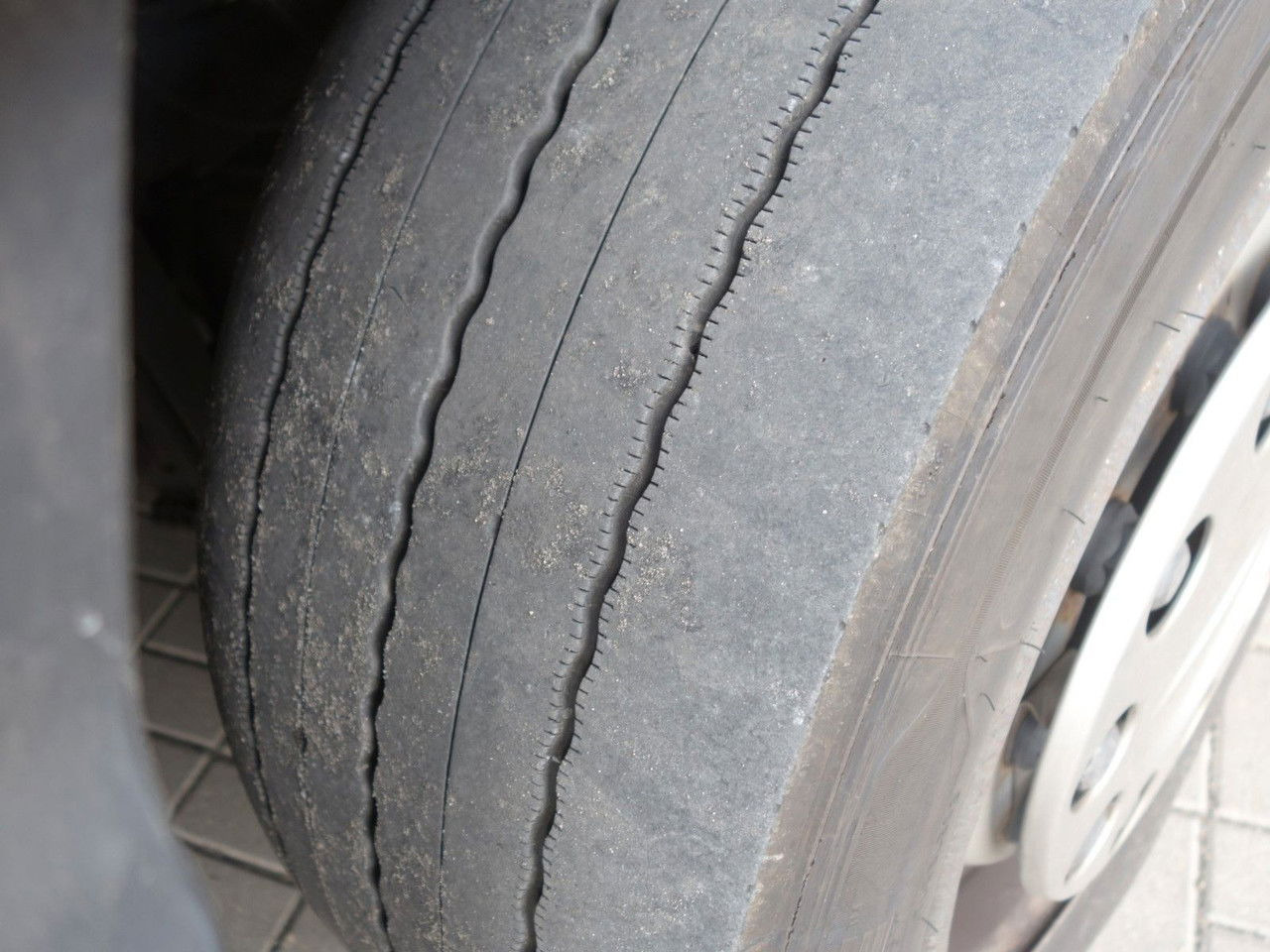 Curtain side truck DAF XF 480 SSC, 120 cbm, Durchfahren: picture 20 Curtain side truck DAF XF 480 SSC, 120 cbm, Durchfahren: picture 20