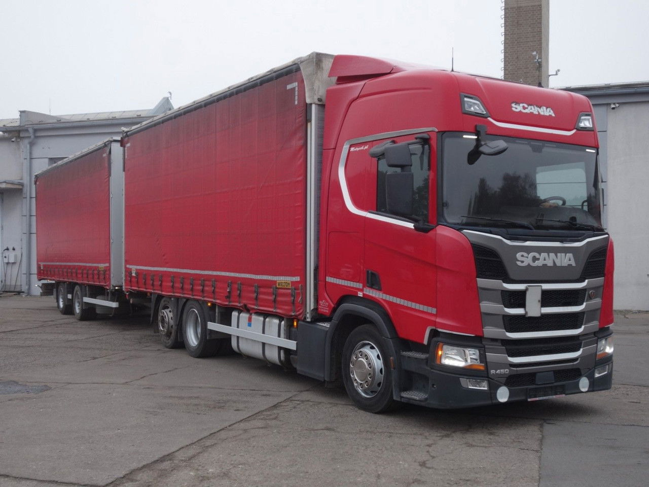 Scania R450 6x2 120cm3, Durchfahren, Retarder - Curtain side truck: picture 2 Scania R450 6x2 120cm3, Durchfahren, Retarder - Curtain side truck: picture 2