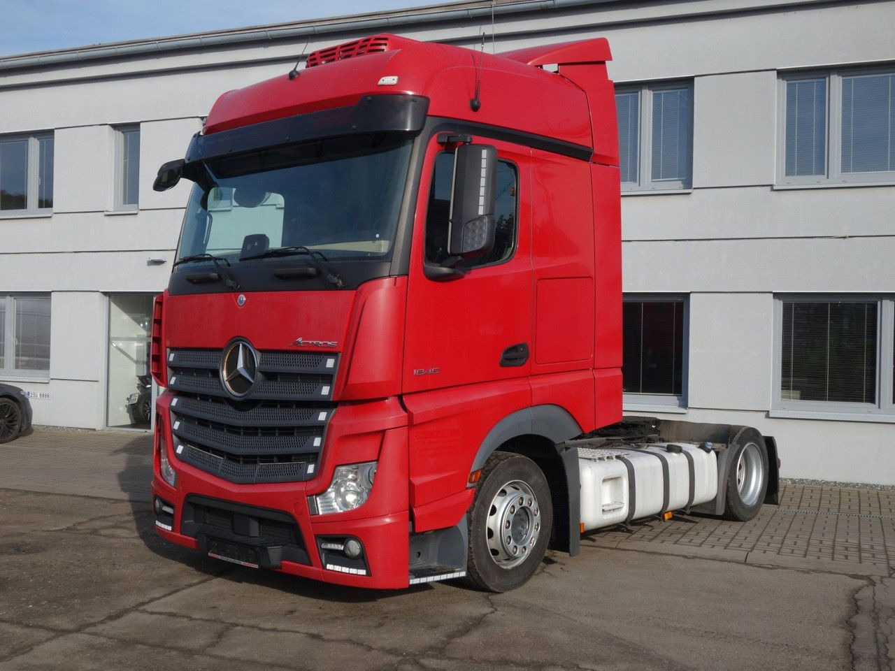 Mercedes-Benz Actros 1845 Lsnrl, Lowdeck, Standklima, 2 Stk. - Tractor truck: picture 2 Mercedes-Benz Actros 1845 Lsnrl, Lowdeck, Standklima, 2 Stk. - Tractor truck: picture 2