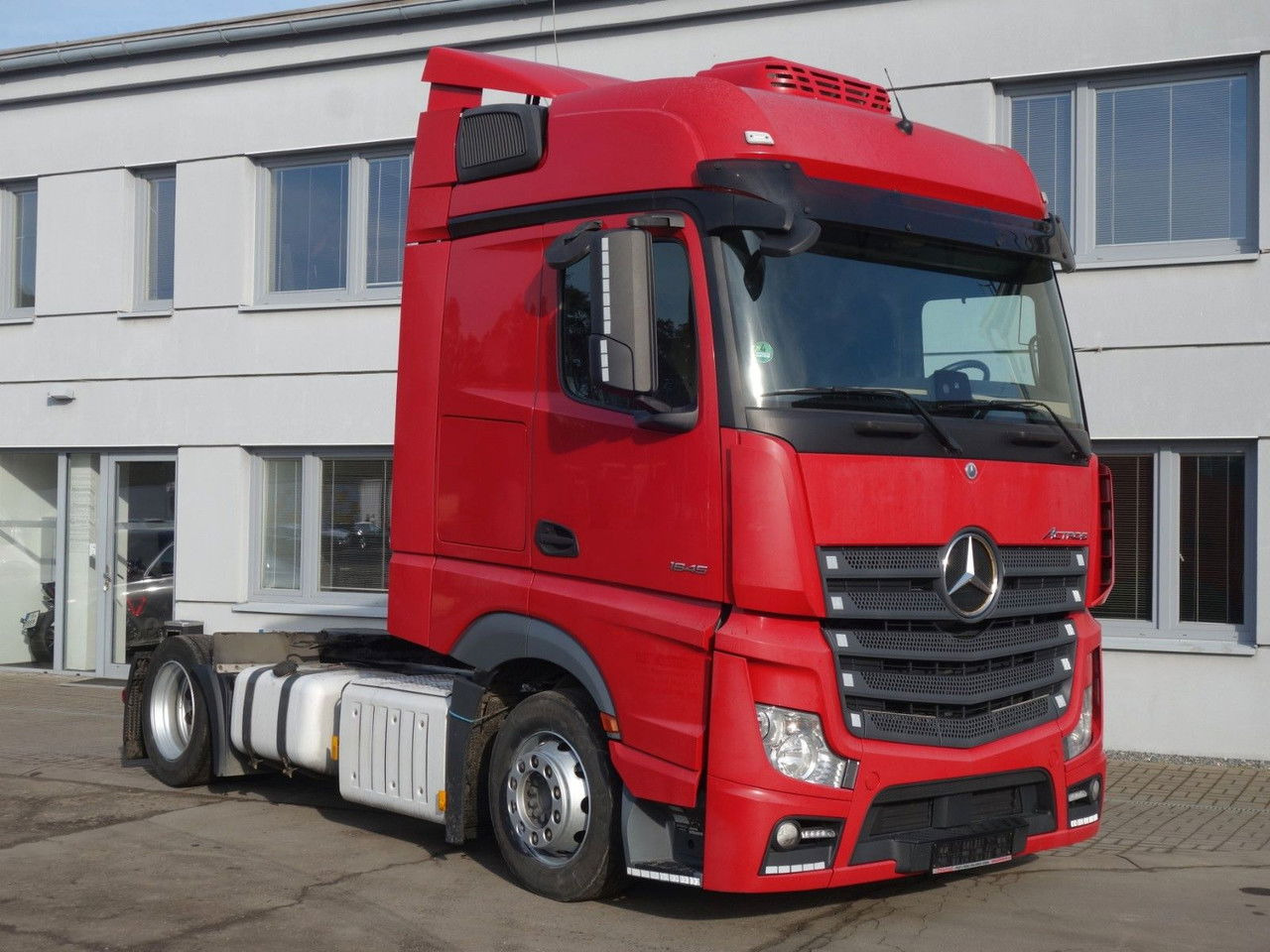 Mercedes-Benz Actros 1845 Lsnrl, Lowdeck, Standklima, 2 Stk. - Tractor truck: picture 3 Mercedes-Benz Actros 1845 Lsnrl, Lowdeck, Standklima, 2 Stk. - Tractor truck: picture 3