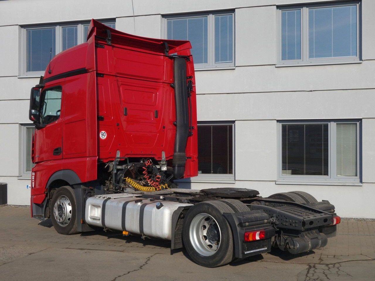 Mercedes-Benz Actros 1845 Lsnrl, Lowdeck, Standklima - Tractor truck: picture 4 Mercedes-Benz Actros 1845 Lsnrl, Lowdeck, Standklima - Tractor truck: picture 4