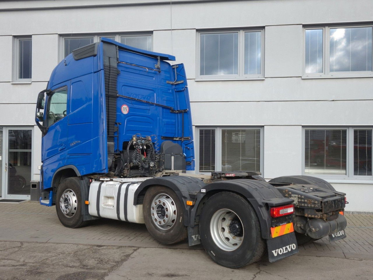 Volvo FH 13.500 EEV XL 6x2 Hydraulik kipper - Tractor truck: picture 4 Volvo FH 13.500 EEV XL 6x2 Hydraulik kipper - Tractor truck: picture 4