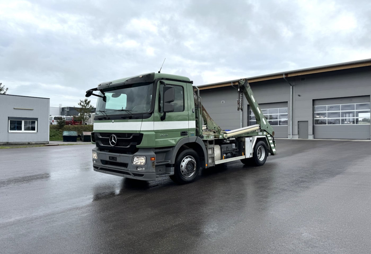 Skip loader truck (D) 2009 MB Actros 1836 4×2 Welaki: picture 1