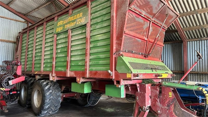 Strautmann Giga-Trailer 2246 - Forage mixer wagon: picture 2 Strautmann Giga-Trailer 2246 - Forage mixer wagon: picture 2