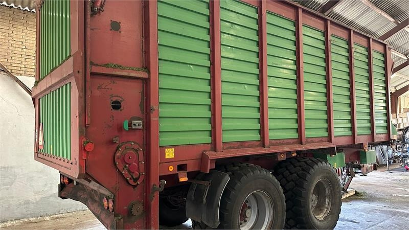 Strautmann Giga-Trailer 2246 - Forage mixer wagon: picture 1 Strautmann Giga-Trailer 2246 - Forage mixer wagon: picture 1