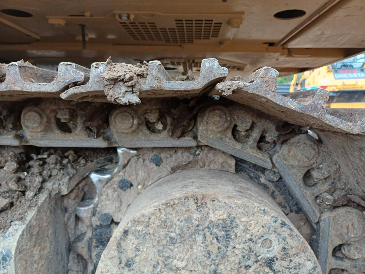 Crawler excavator CAT 323-07: picture 15