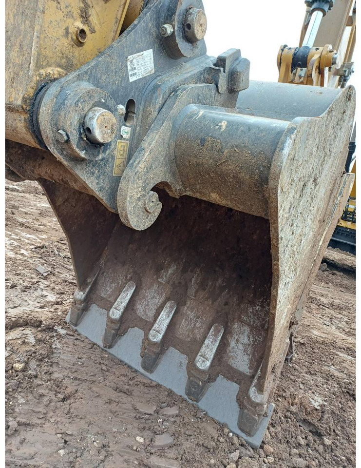 Crawler excavator CAT 323-07: picture 9