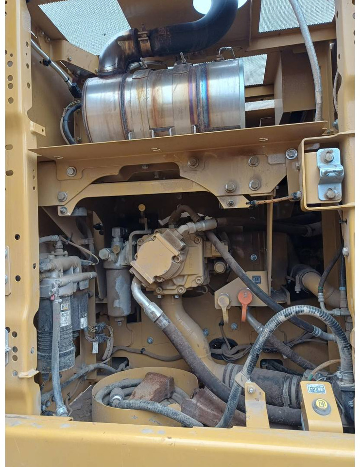 Crawler excavator CAT 323-07: picture 14