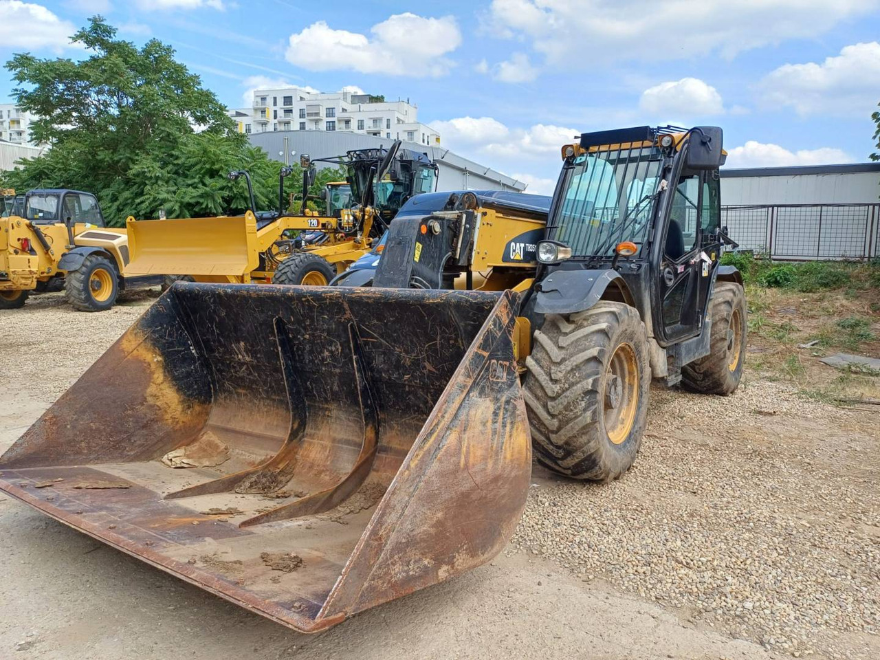 CAT TH3510D - Telescopic handler: picture 1 CAT TH3510D - Telescopic handler: picture 1