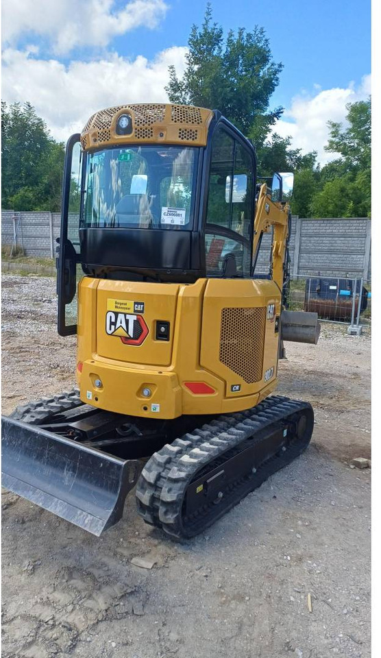 CAT 302.7CR - Crawler excavator: picture 3 CAT 302.7CR - Crawler excavator: picture 3