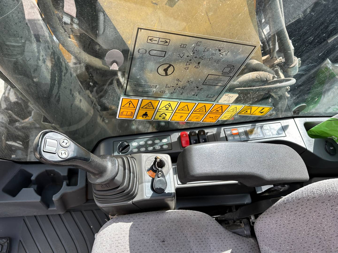 Wheel excavator CAT M318F: picture 13