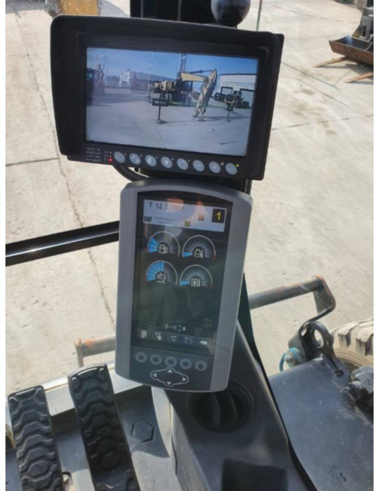 Wheel excavator CAT M318F: picture 7
