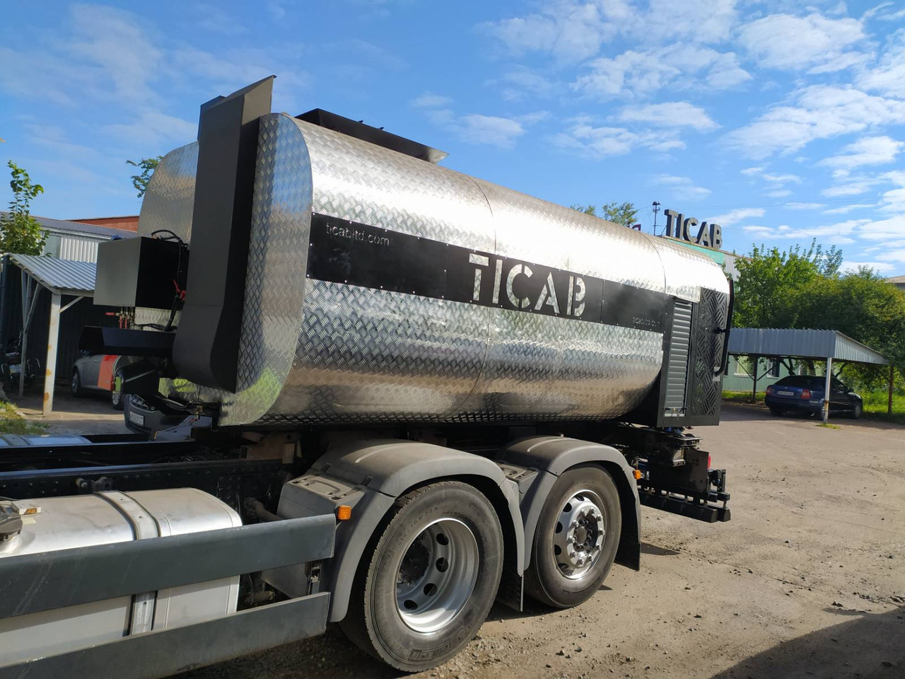 New Concrete pump truck TICAB Asphalt Distributor, 8000 L, Аutonomous Asphalt Sprayer, Manufacturer: picture 11 New Concrete pump truck TICAB Asphalt Distributor, 8000 L, Аutonomous Asphalt Sprayer, Manufacturer: picture 11