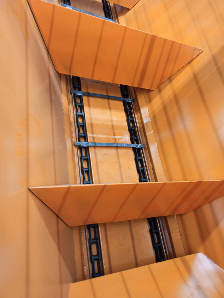 TICAB Sand and Salt Spreader,6/9mᵌ,9/12t of sand,Manufaсturer - Utility/ Special vehicle: picture 4 TICAB Sand and Salt Spreader,6/9mᵌ,9/12t of sand,Manufaсturer - Utility/ Special vehicle: picture 4