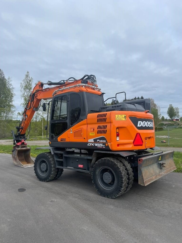 Doosan DX 165 W - Wheel excavator: picture 3 Doosan DX 165 W - Wheel excavator: picture 3