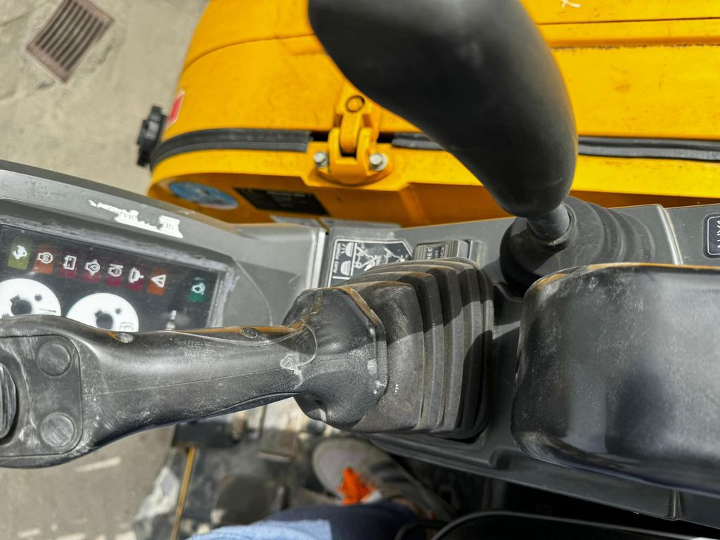 Mini excavator IHI 25VX3, 2.5ton, SWISS Machine: picture 6