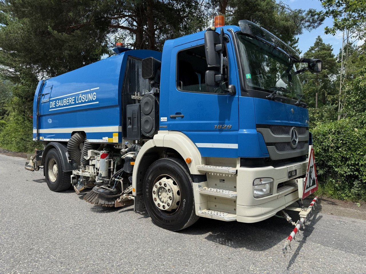 Mercedes-Benz Axor 1829 4x2, E5, EPS, RHD, Faun Kehrmaschine - Road sweeper: picture 3 Mercedes-Benz Axor 1829 4x2, E5, EPS, RHD, Faun Kehrmaschine - Road sweeper: picture 3