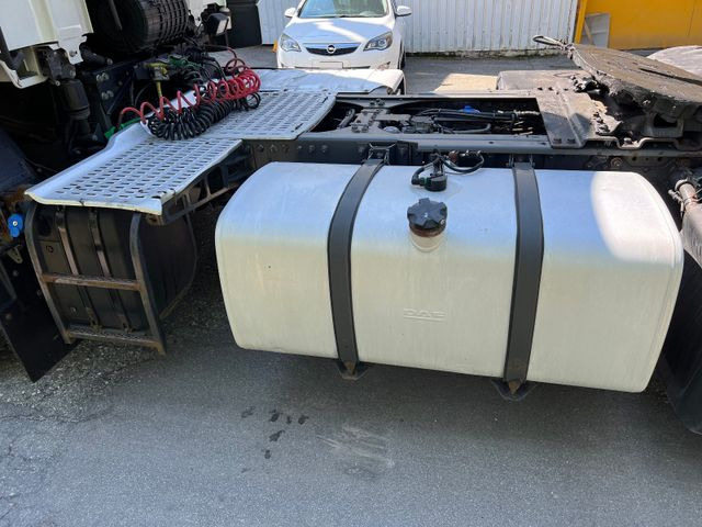 DAF CF440 FT 4x2, E6, PTO, Standklima, 10x DAF CF440 FT 4x2, E6, PTO, Standklima, 10x - Tractor truck: picture 5 DAF CF440 FT 4x2, E6, PTO, Standklima, 10x DAF CF440 FT 4x2, E6, PTO, Standklima, 10x - Tractor truck: picture 5