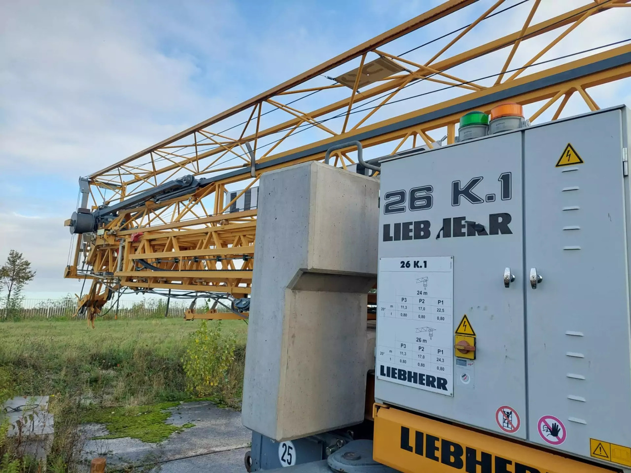 2015 Liebherr 26K.1 - Self-erecting tower crane: picture 3 2015 Liebherr 26K.1 - Self-erecting tower crane: picture 3