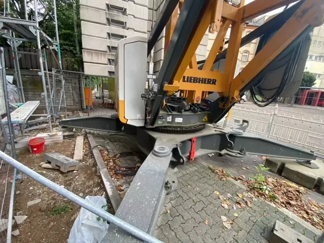 2015 Liebherr 81K - Self-erecting tower crane: picture 4 2015 Liebherr 81K - Self-erecting tower crane: picture 4