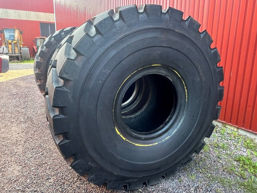 Bridgestone 29,5R25 Nya däck New Tyre - Wheel and tire package: picture 2 Bridgestone 29,5R25 Nya däck New Tyre - Wheel and tire package: picture 2