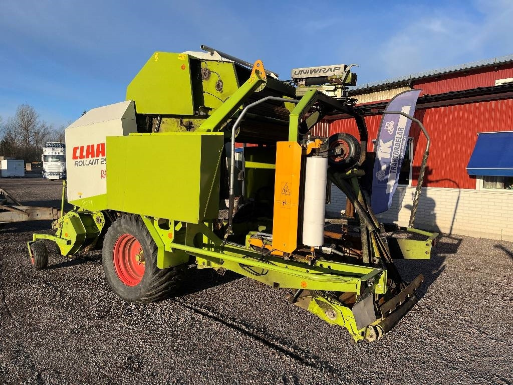 Claas Rollant 255 RC  - Round baler: picture 2 Claas Rollant 255 RC  - Round baler: picture 2