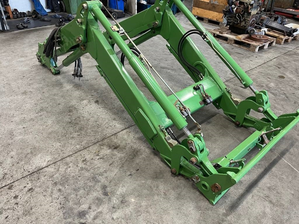 Lastare / Loader Fendt Agco 4X80 till Fendt 415 Va - Front loader for tractor: picture 3 Lastare / Loader Fendt Agco 4X80 till Fendt 415 Va - Front loader for tractor: picture 3