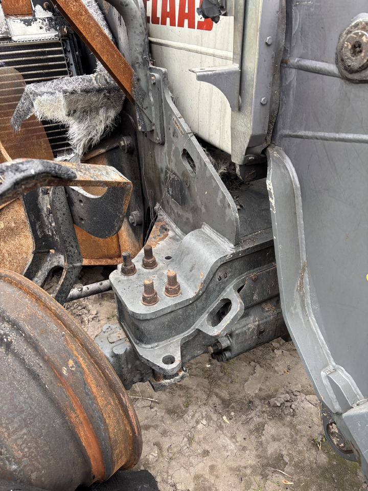 CLAAS Scorpion 7044 Zwolnica / Zwrotnica - Steering knuckle for Agricultural machinery: picture 2 CLAAS Scorpion 7044 Zwolnica / Zwrotnica - Steering knuckle for Agricultural machinery: picture 2