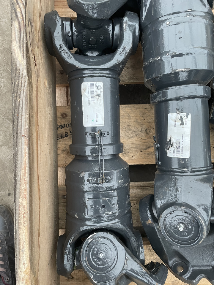 Claas Xerion 4000-5000 - wał wałek przegubowy przegub 0015041470 - Propeller shaft for Agricultural machinery: picture 1 Claas Xerion 4000-5000 - wał wałek przegubowy przegub 0015041470 - Propeller shaft for Agricultural machinery: picture 1