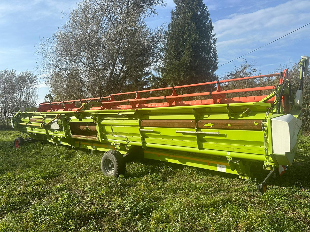 HEDER ZBOŻOWY CLAAS VARIO 1200 z 2013 roku - Grain header: picture 2 HEDER ZBOŻOWY CLAAS VARIO 1200 z 2013 roku - Grain header: picture 2