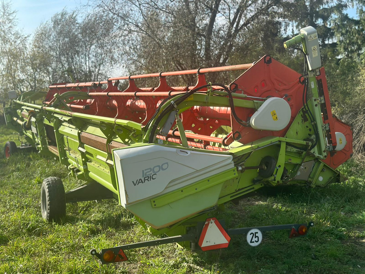 HEDER ZBOŻOWY CLAAS VARIO 1200 z 2013 roku - Grain header: picture 1 HEDER ZBOŻOWY CLAAS VARIO 1200 z 2013 roku - Grain header: picture 1