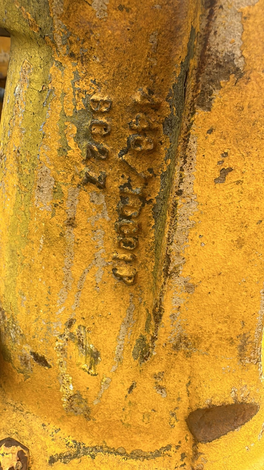 JCB 3CX - most przedni 446/10601 - Front axle for Construction machinery: picture 1 JCB 3CX - most przedni 446/10601 - Front axle for Construction machinery: picture 1