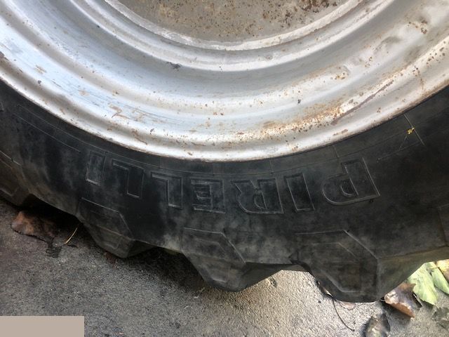 JCB Fastrack - Koła 480/70 R30 - Wheel and tire package for Agricultural machinery: picture 3 JCB Fastrack - Koła 480/70 R30 - Wheel and tire package for Agricultural machinery: picture 3