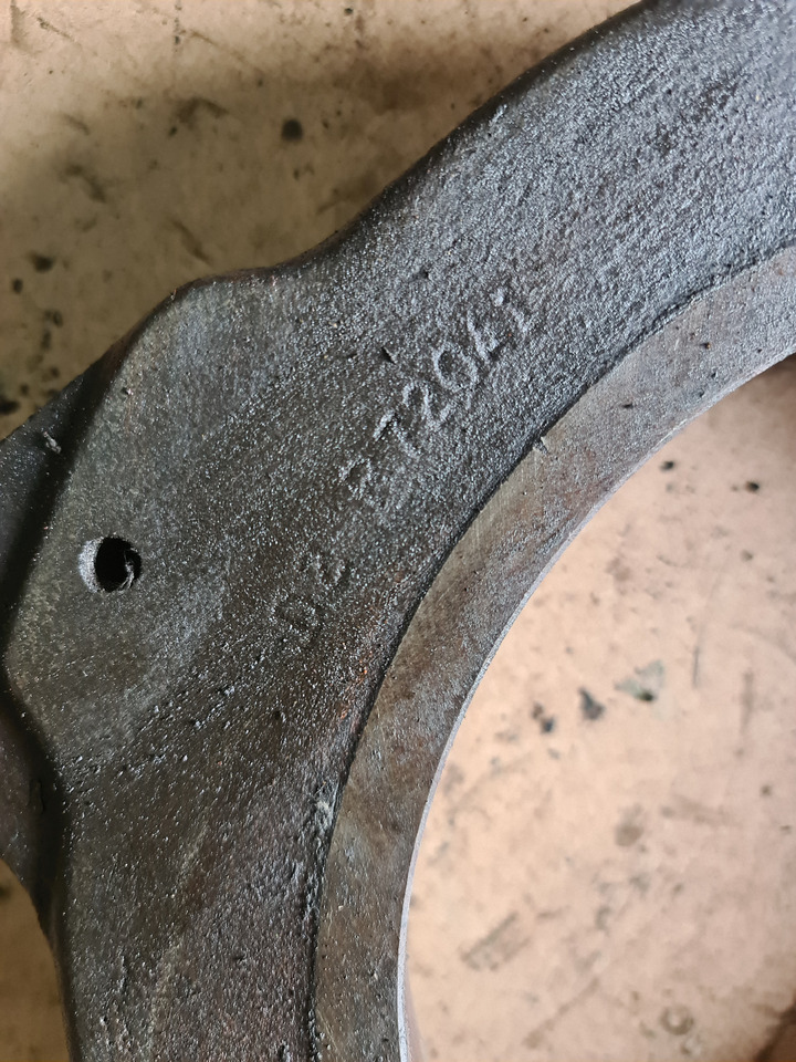 John Deere 4650 4850 Obudowa Hamulca Tłoka Hamulcowego R72041 R72042 - Brake parts for Agricultural machinery: picture 2 John Deere 4650 4850 Obudowa Hamulca Tłoka Hamulcowego R72041 R72042 - Brake parts for Agricultural machinery: picture 2