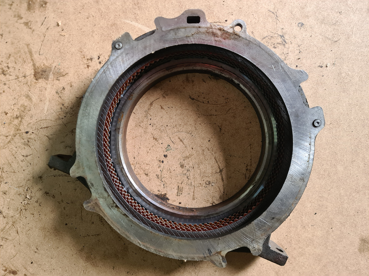 John Deere 4650 4850 Obudowa Hamulca Tłoka Hamulcowego R72041 R72042 - Brake parts for Agricultural machinery: picture 4 John Deere 4650 4850 Obudowa Hamulca Tłoka Hamulcowego R72041 R72042 - Brake parts for Agricultural machinery: picture 4